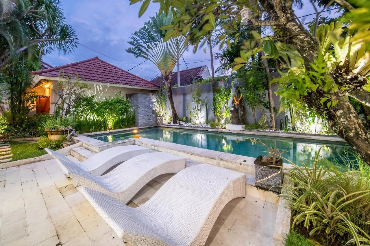 Villa Fendi Seminyak Indonesien